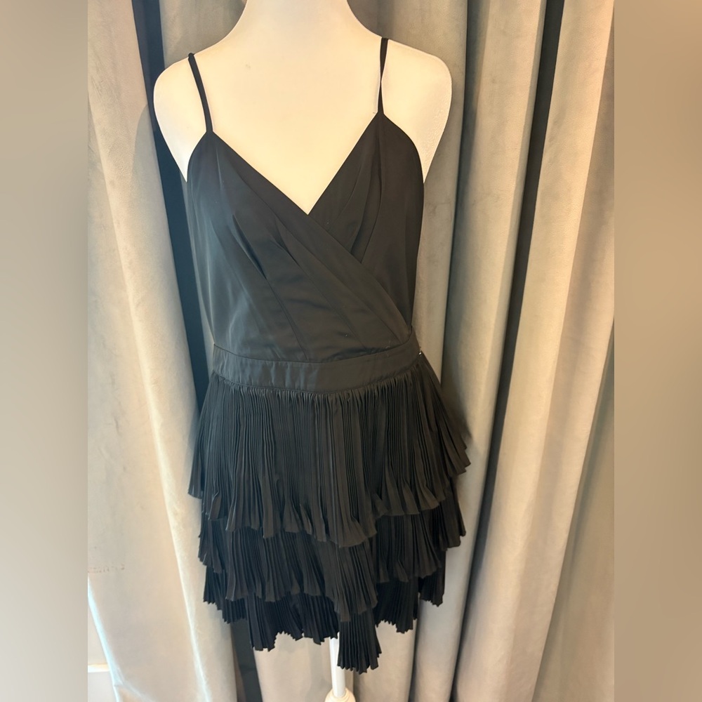 Elegant Black Pleated mini Dress